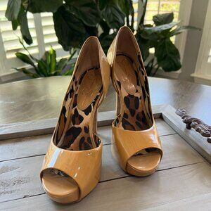 Jessica Simpson  Acadia Heels in Cognac Patent Leather